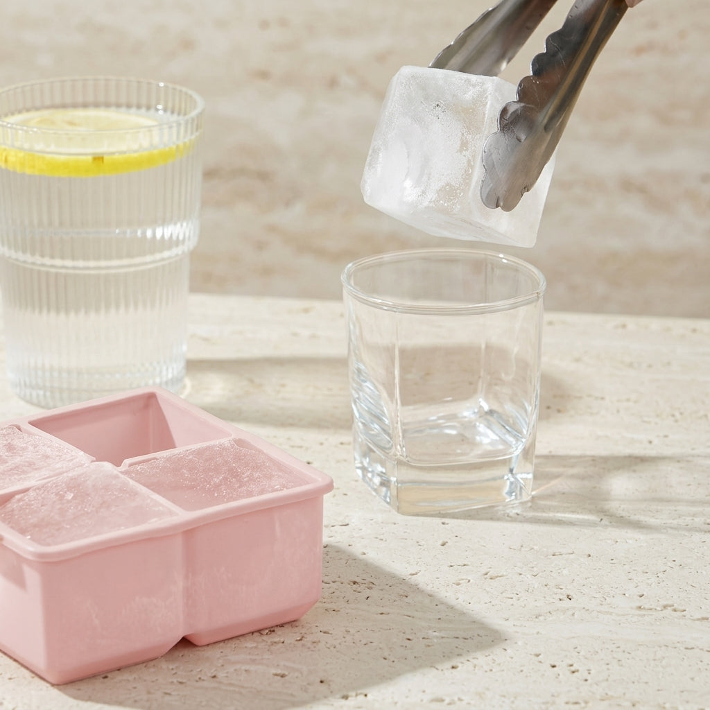 Large Covered Silicone Ice Tray Food Grade Ice Storage Box